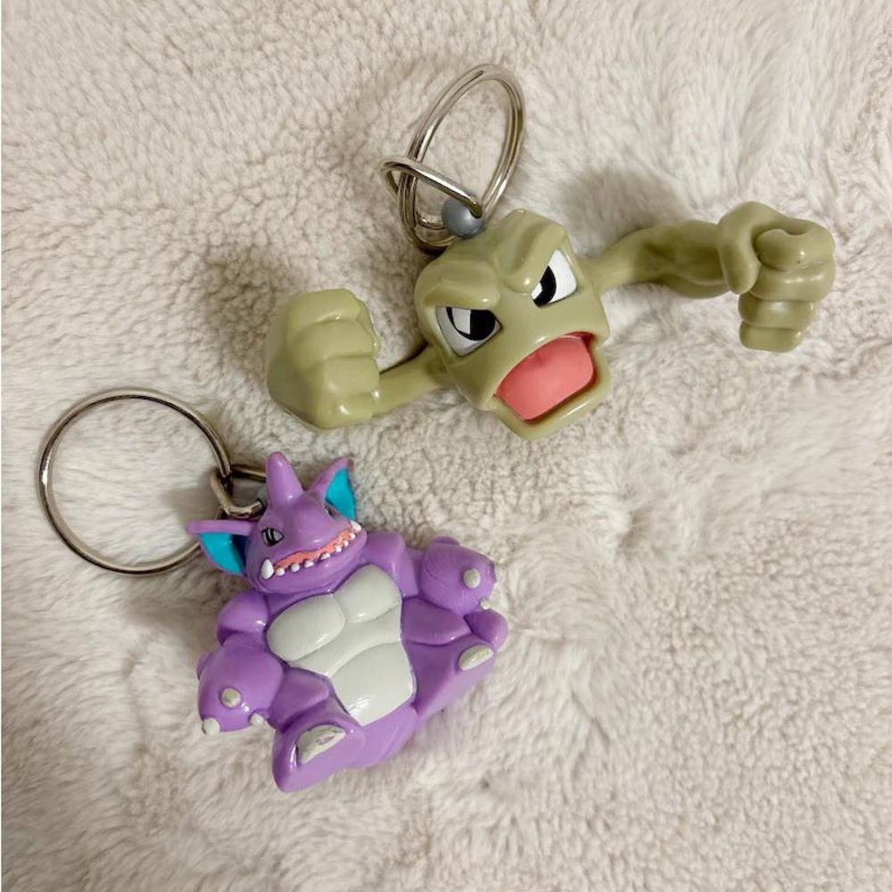 Vintage Pokemon keychains Geodude Nidoking Nintendo 1999 toy figure Burger King